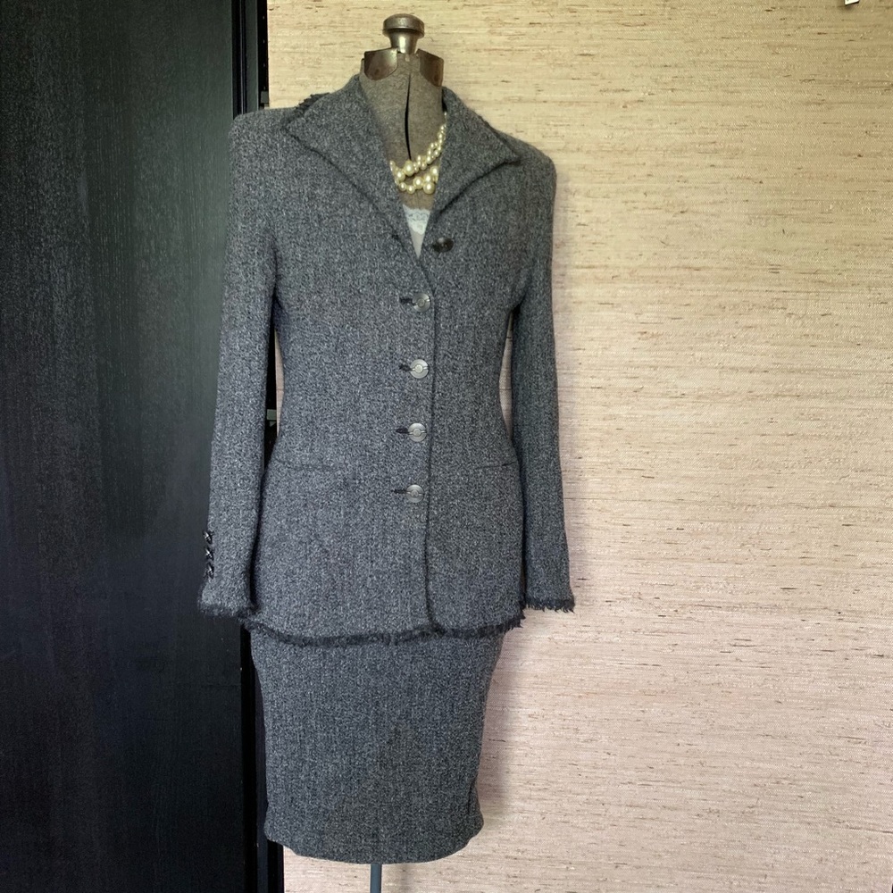 Louis Feraud Gray Wool Boucle Skirt Suit